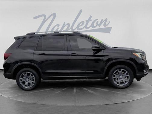Crystal Black Pearl 2025 Honda Passport AWD TrailSport
