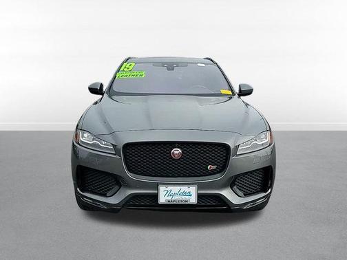 2019 Jaguar F-PACE S