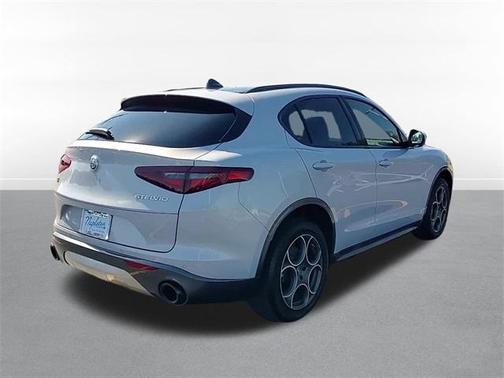 2022 Alfa Romeo Stelvio Ti