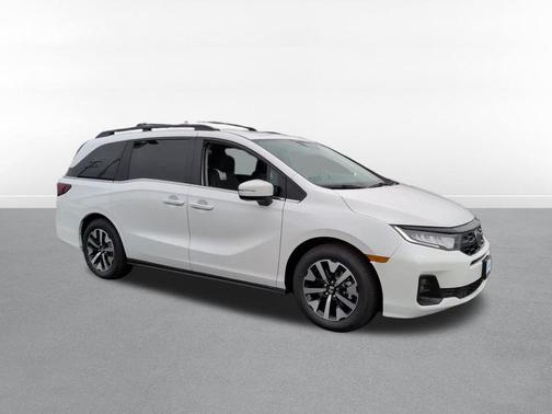 Platinum White Pearl 2026 Honda Odyssey EX-L