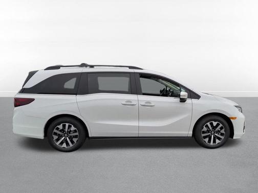 Platinum White Pearl 2026 Honda Odyssey EX-L