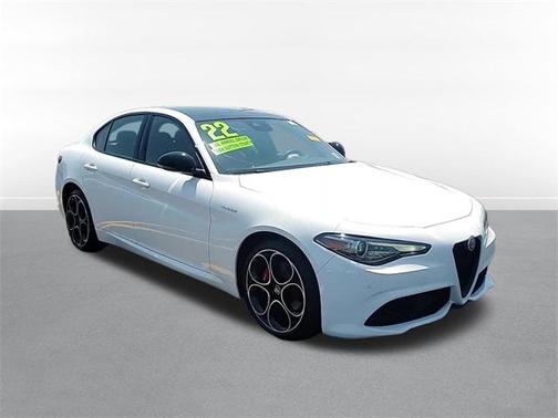 2022 Alfa Romeo Giulia Veloce