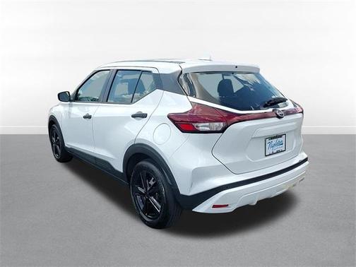 2023 Nissan Kicks S