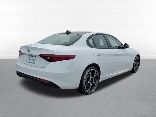 2023 Alfa Romeo Giulia Ti