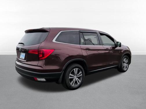 Maroon 2016 Honda Pilot EX