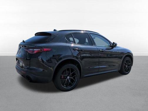 Vulcano Black Metallic 2019 Alfa Romeo Stelvio Base