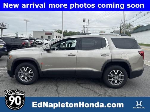 2022 GMC Acadia AWD SLE