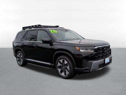 Crystal Black Pearl 2026 Honda Pilot Elite