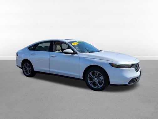 Platinum White Pearl 2026 Honda Accord Hybrid EX-L