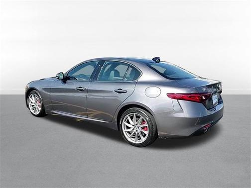 2022 Alfa Romeo Giulia Sprint