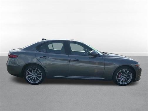 2022 Alfa Romeo Giulia Sprint