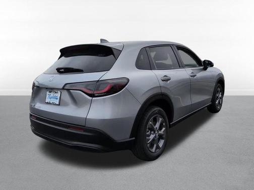 Solar Silver Metallic 2026 Honda HR-V LX