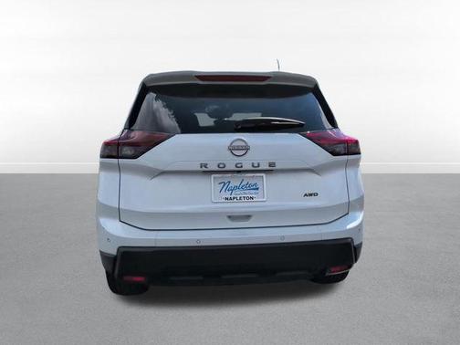 Everest White Pearl 2025 Nissan Rogue SV