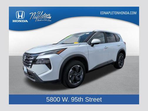 Everest White Pearl 2025 Nissan Rogue SV