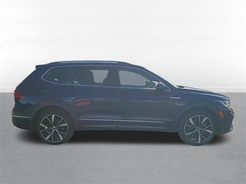 2022 Volkswagen Tiguan 2.0T SEL R-Line 4MOTION
