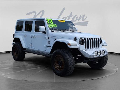 Bright White Clearcoat 2023 Jeep Wrangler 4-Door High Altitude 4x4