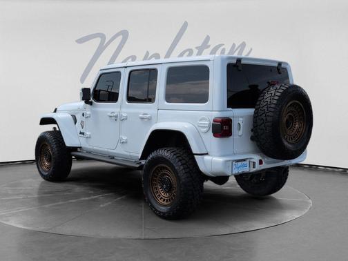 Bright White Clearcoat 2023 Jeep Wrangler 4-Door High Altitude 4x4