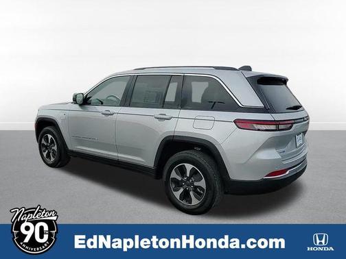 2022 Jeep Grand Cherokee 4xe Base