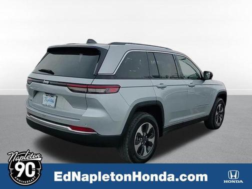 2022 Jeep Grand Cherokee 4xe Base