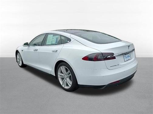 2016 Tesla Model S 90D
