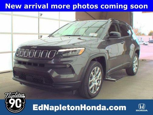 2022 Jeep Compass Latitude Lux