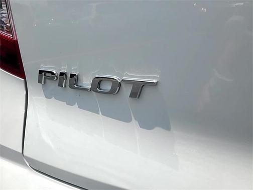 2022 Honda Pilot AWD Black Edition