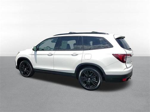 2022 Honda Pilot AWD Black Edition