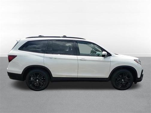 2022 Honda Pilot AWD Black Edition