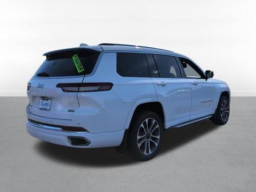 Bright White Clearcoat 2023 Jeep Grand Cherokee L Overland