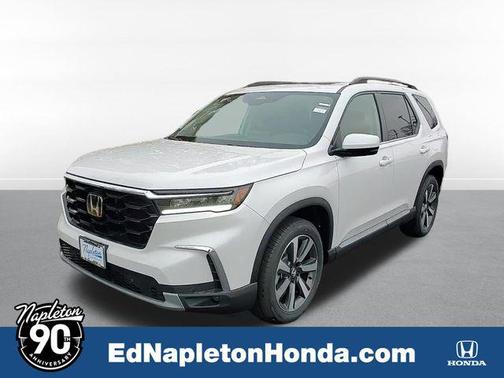 2025 Honda Pilot Touring 8-Passenger