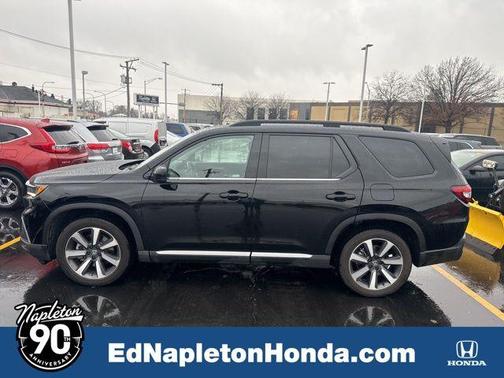 2023 Honda Pilot AWD Elite