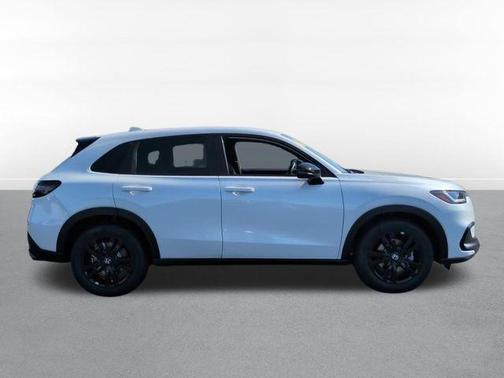 Platinum White Pearl 2026 Honda HR-V AWD Sport