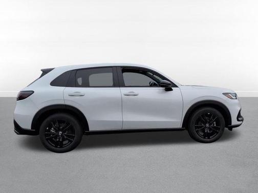 Platinum White Pearl 2026 Honda HR-V AWD Sport