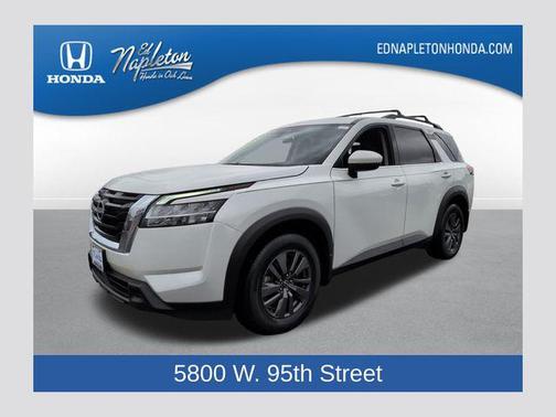 Pearl White Tricoat 2022 Nissan Pathfinder SV 4WD