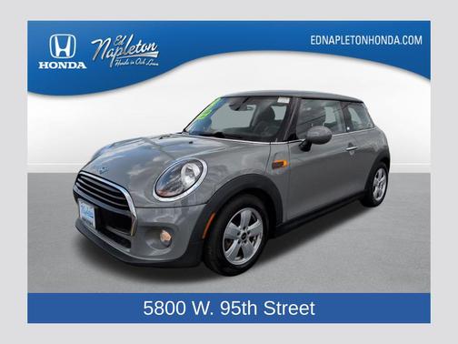 Moonwalk Grey Metallic 2019 MINI Hardtop Cooper