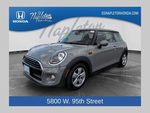 Moonwalk Grey Metallic 2019 MINI Hardtop Cooper