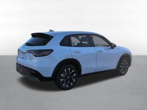 Platinum White Pearl 2026 Honda HR-V EX-L