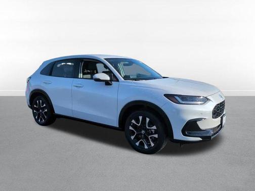 Platinum White Pearl 2026 Honda HR-V EX-L