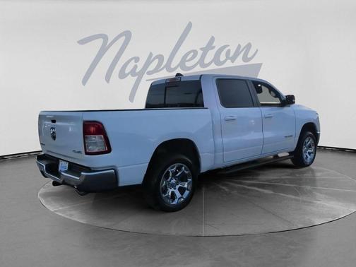 Bright White Clearcoat 2022 RAM 1500 Big Horn/Lone Star