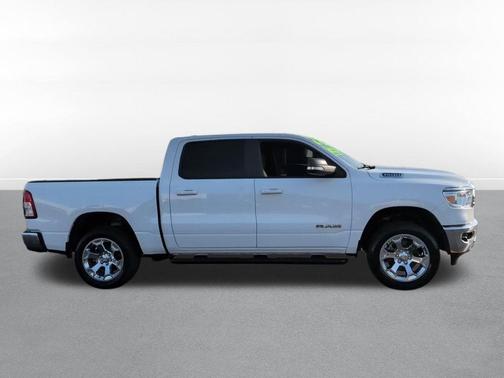 Bright White Clearcoat 2022 RAM 1500 Big Horn/Lone Star