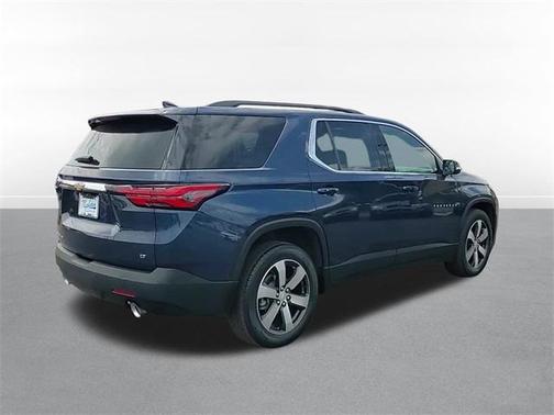 2022 Chevrolet Traverse LT Leather
