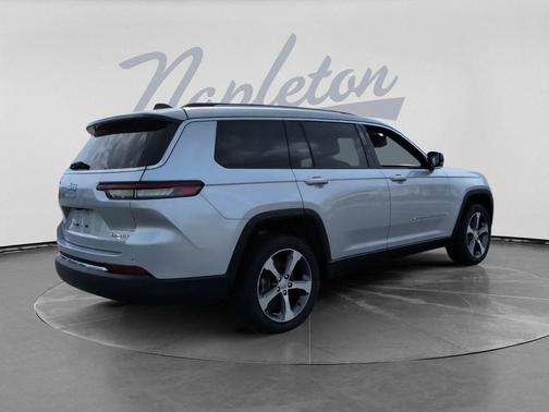 Silver Zynith 2023 Jeep Grand Cherokee L Limited