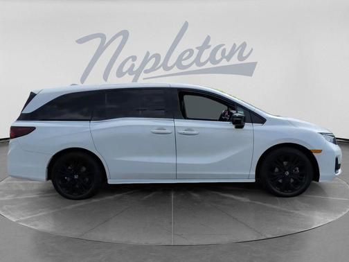 Platinum White Pearl 2025 Honda Odyssey Sport-L