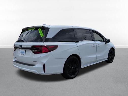 Platinum White Pearl 2025 Honda Odyssey Sport-L