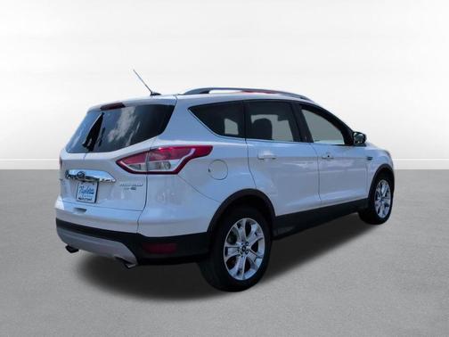 White Platinum Metallic Tri-Coat 2016 Ford Escape Titanium