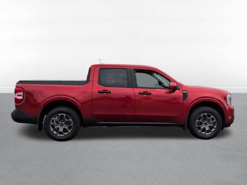 Chili Pepper Red 2022 Ford Maverick XLT