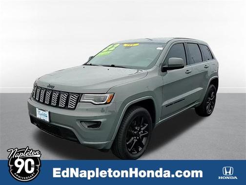 2022 Jeep Grand Cherokee Laredo