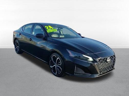 2024 Nissan Altima SR FWD