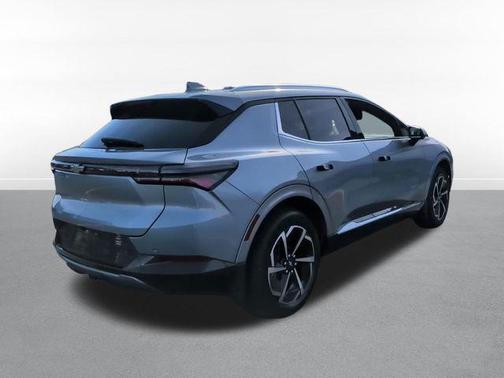 Sterling Gray Metallic 2024 Chevrolet Equinox EV 2LT