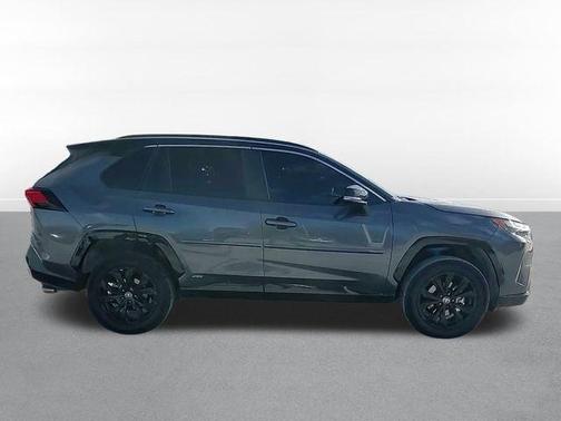 2025 Toyota RAV4 Hybrid SE